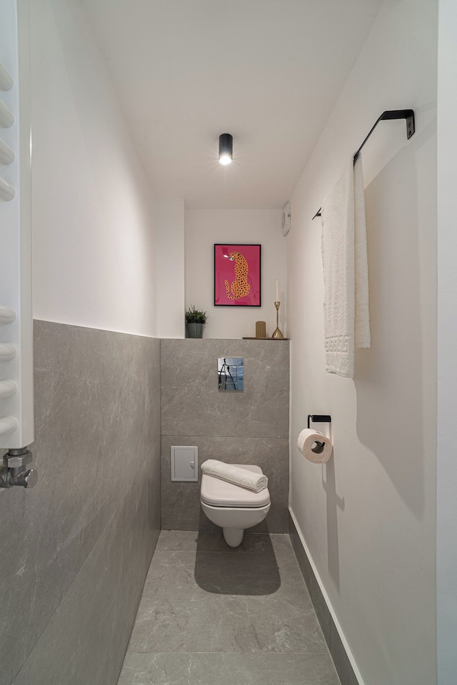 Contemporary 3-Bedroom Lofts - Modern Touches Meet Classic Elegance by Calea Victoriei