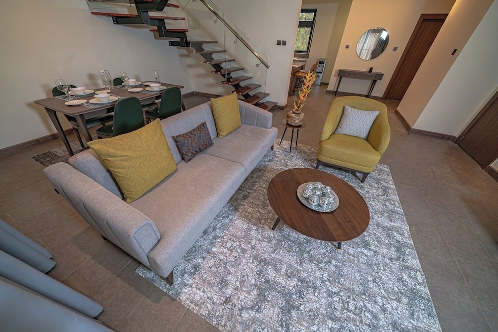 Elsie Ridge Apartments by Trianum