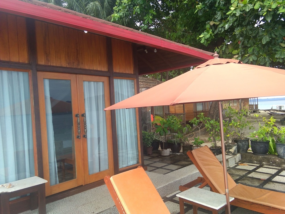 Tanta Moon Luxury Villas Siladen Island