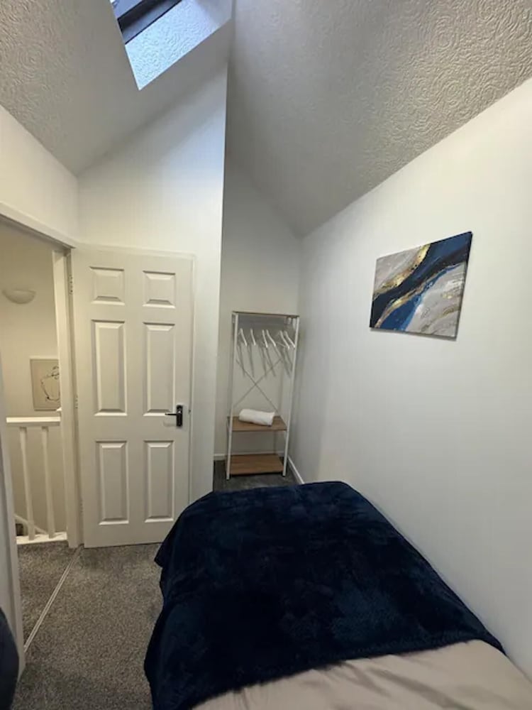 3 Floor 2 Bedroom House view 5