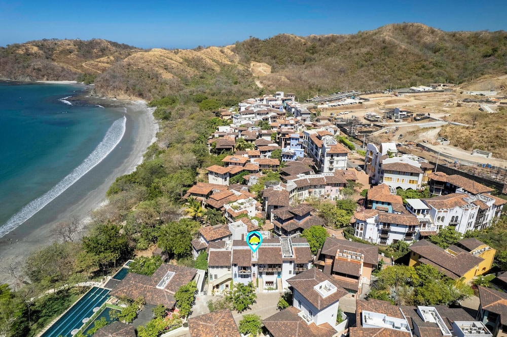 Trendy Condo with Modern Decor, Stunning Ocean Views, and Exclusive Beach Club Access