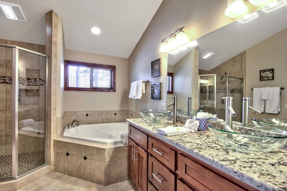 Conifer Chalet 3 Bedroom Condo