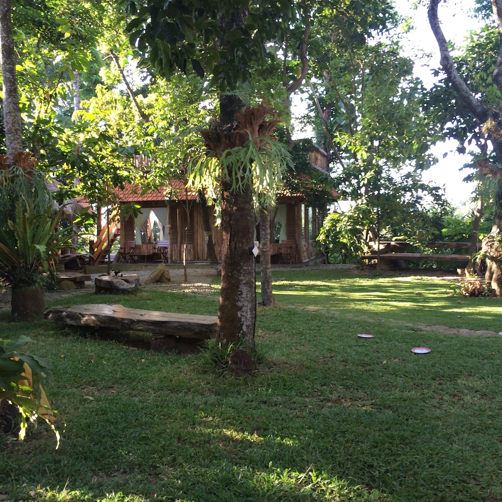 Omunity Bali