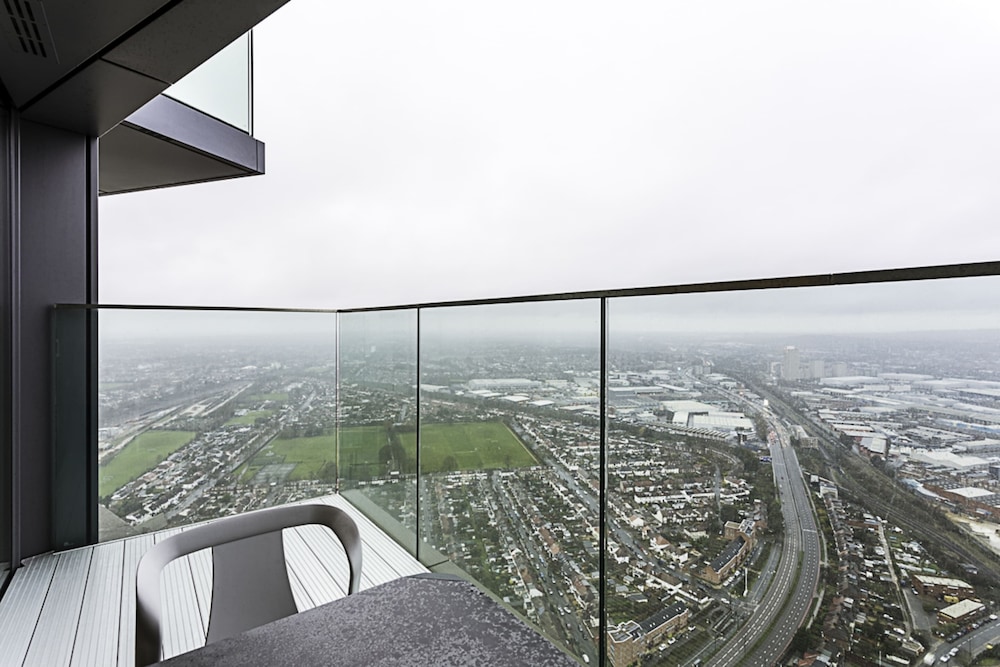 Icon Tower Flat VII