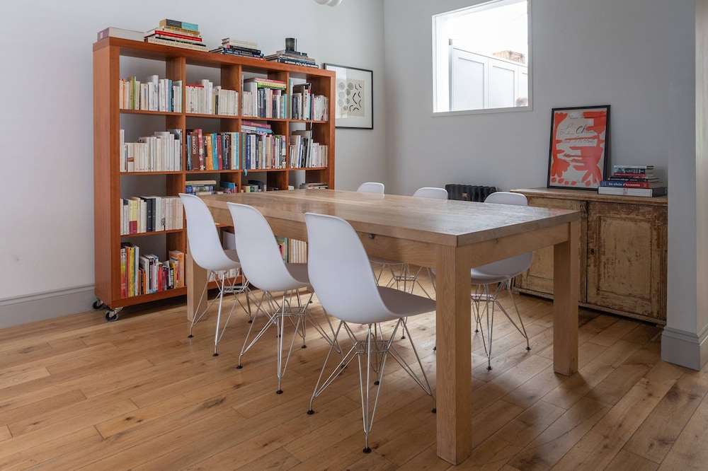 Baxendale Street by Onefinestay