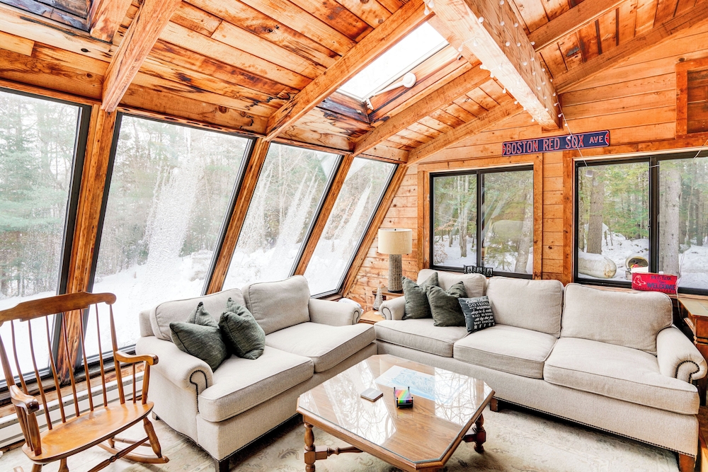 5 Mi to Ski: Family-friendly Home in West Dover!