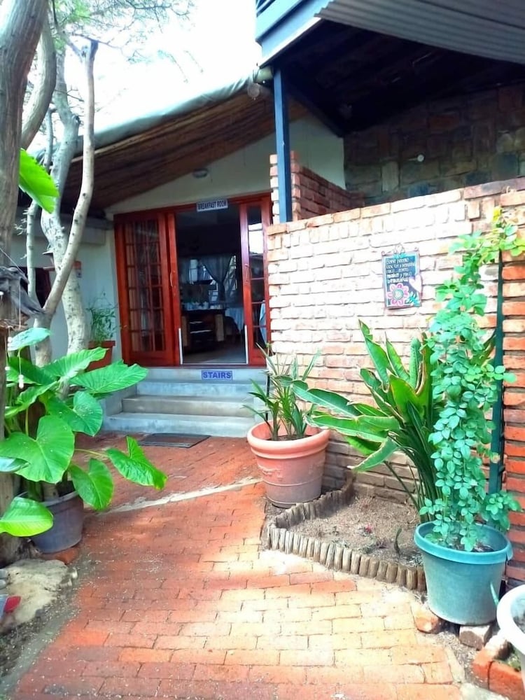 Photo 12