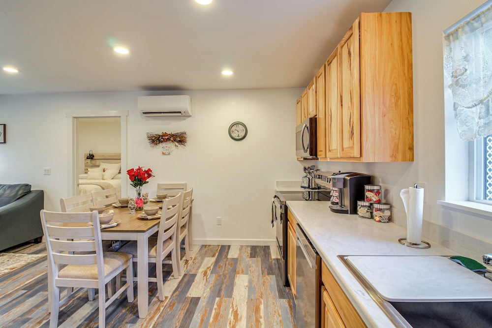 Near Ocean: 'home Away From Home' in Gold Beach