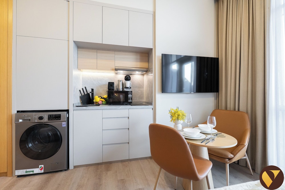 Vogue Novotel JVT near Springs Souk Mall