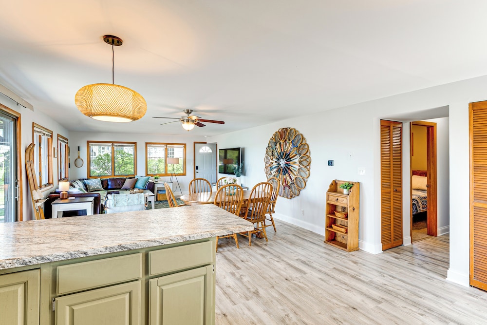 Steps to Powers Lake: Wisconsin Family Home