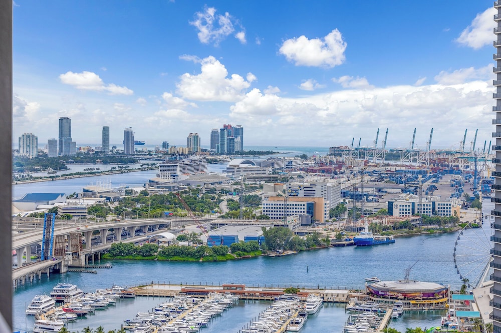 City Escape Stylish Studio in DTW Miami