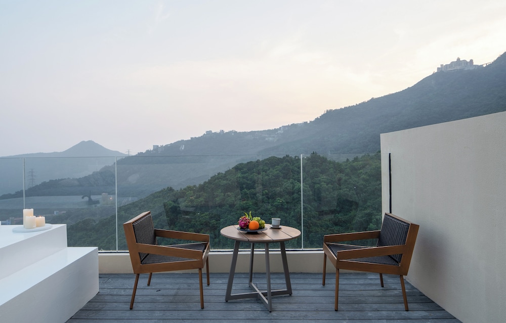 Miyue Shenzhen Tianlu Secret Wild Wizard Holiday Hotel