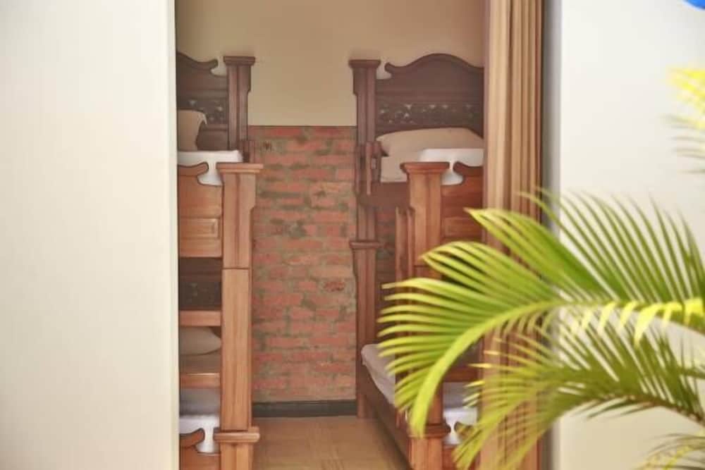 RollinKeepers Hostel