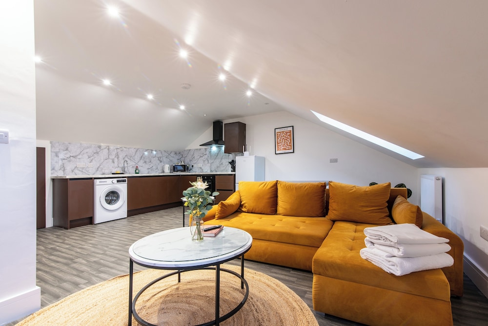 Chapel Street Apartments