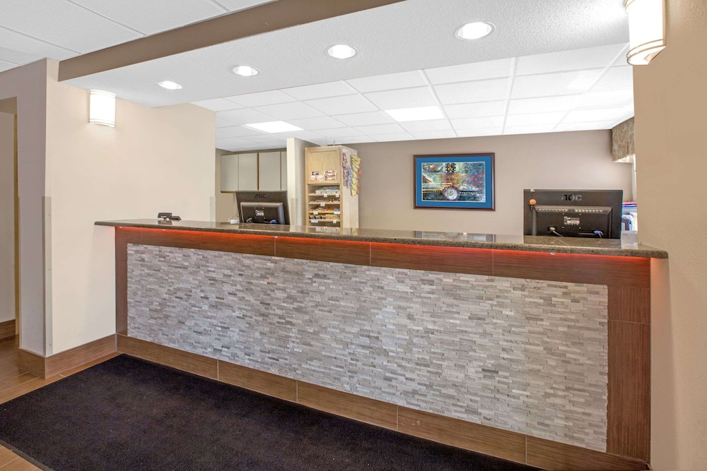 Days Inn by Wyndham Hillsdale - Property Image 23