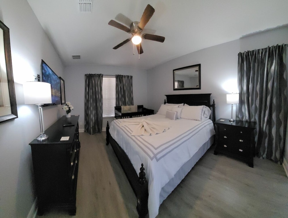 Sol1520sc 6 Bed Solana Holiday Villa 6 Bedroom Home
