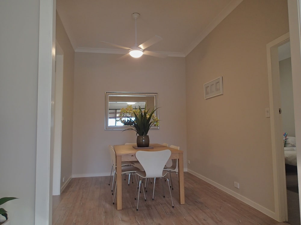 Dungowan Waterfront Apartments