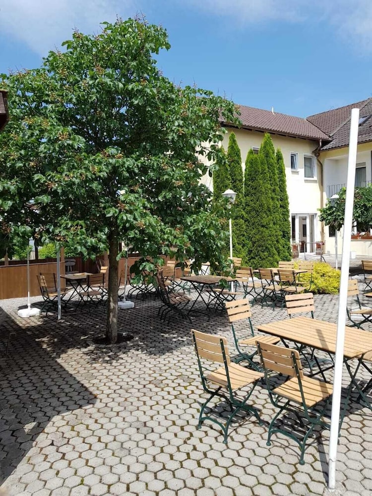 Hotel Balnoor - Property Image 6