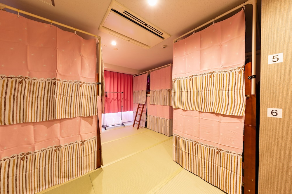 Nikko Inn Minamisenba - Hostel