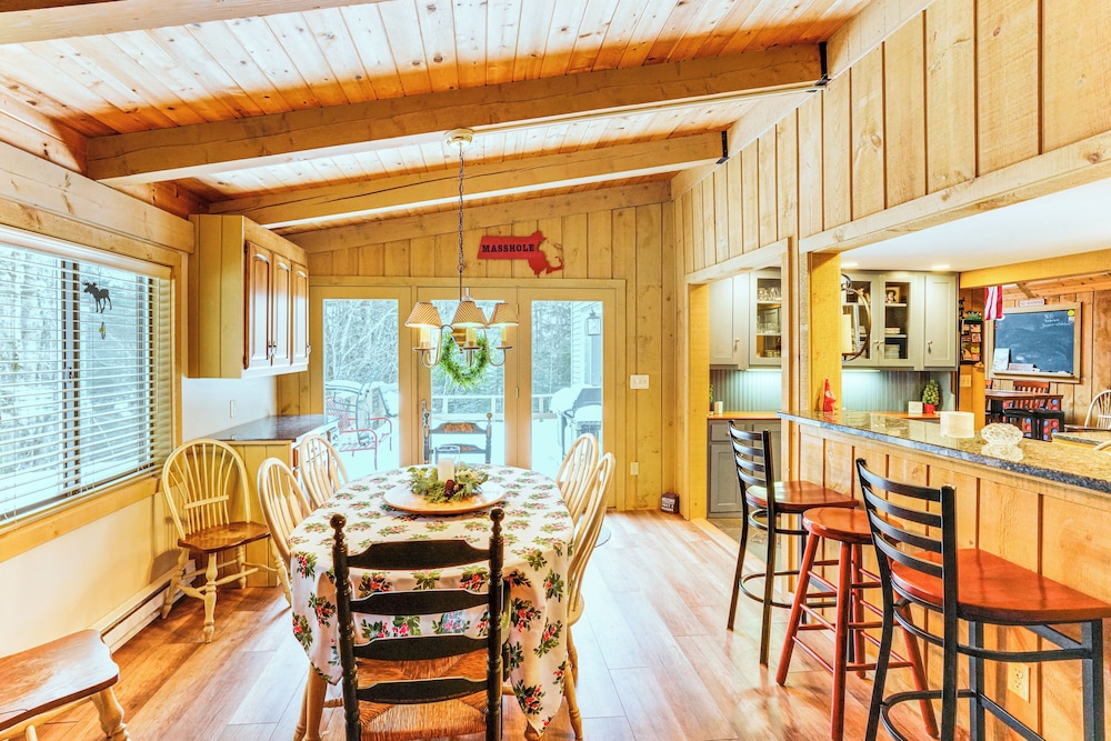5 Mi to Ski: Family-friendly Home in West Dover!