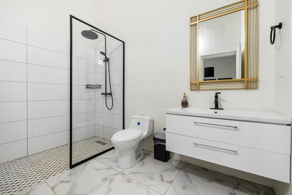 Large Villa-pool-6 Room-sleeps 14-nearby Marriott