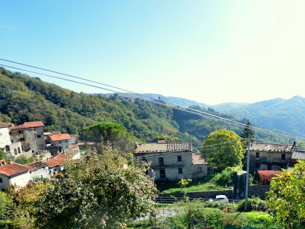 Castelvecchio Family Retreat view 4