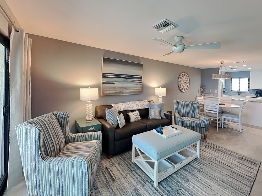 Seaside 5 by Distinctive Beach Rentals
