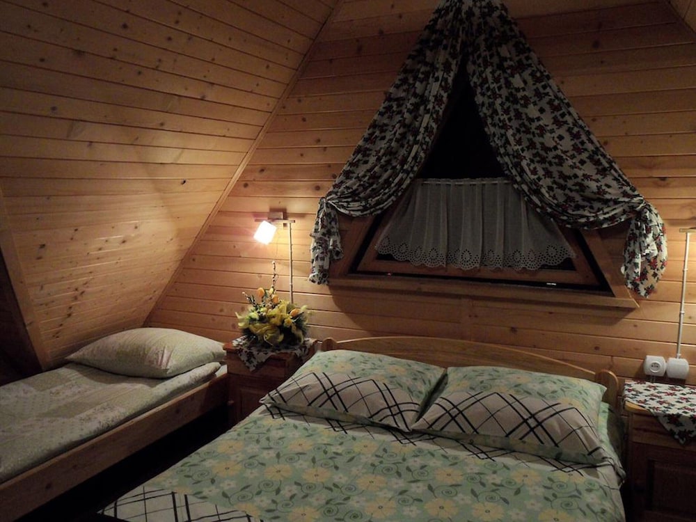 Cottage With a View of the Tatra Mountains