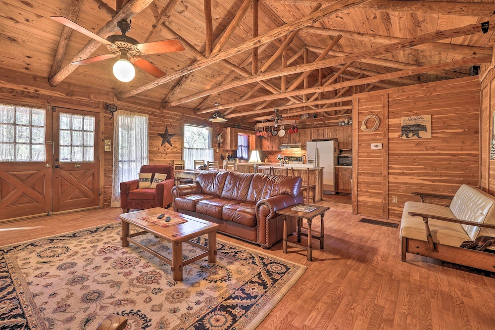 Rustic Canyon Lake Cabins w/ Hot Tub on 3 Acres - Property Image 21