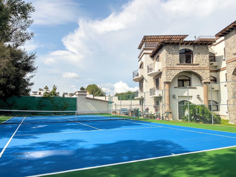 Prime Location w Amenities in San Miguel