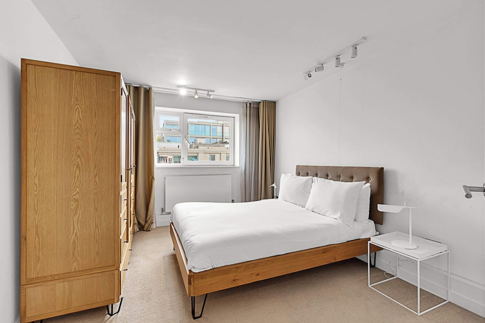 Chic Belgravia Apartment