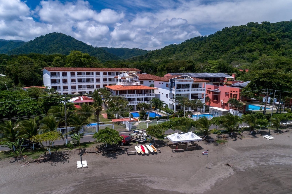 Large Ground Floor Condo Steps From the Pool view 4