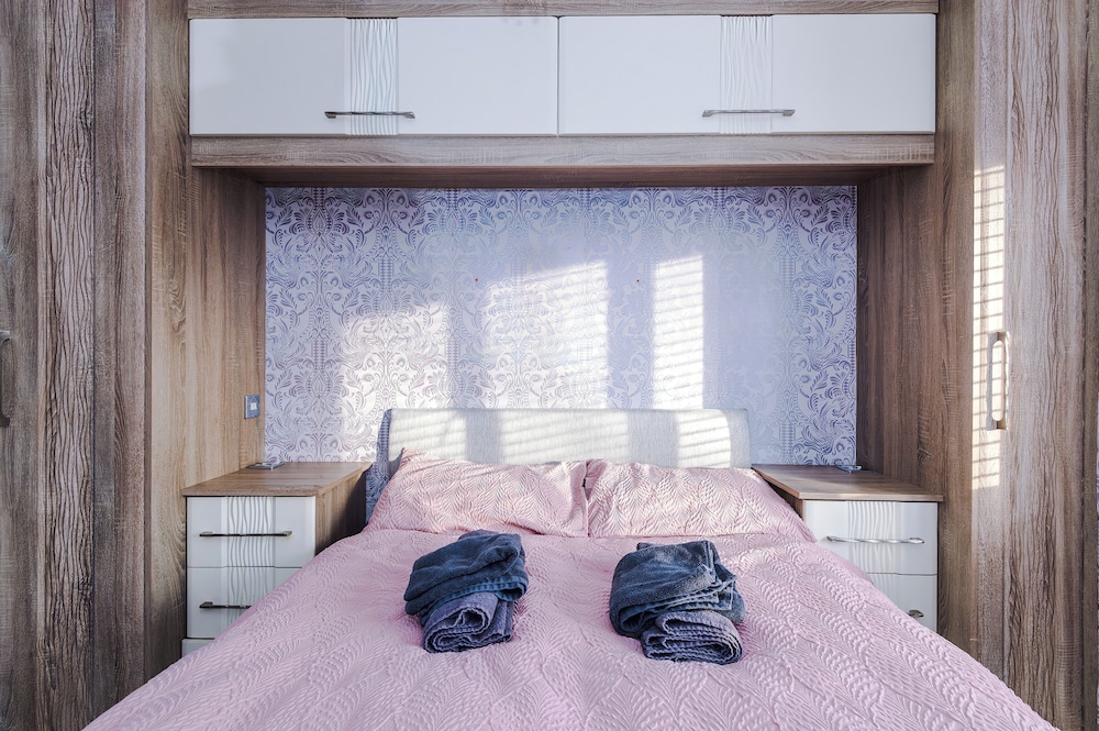 Modern 3-Bed - Near Etihad & City Centre