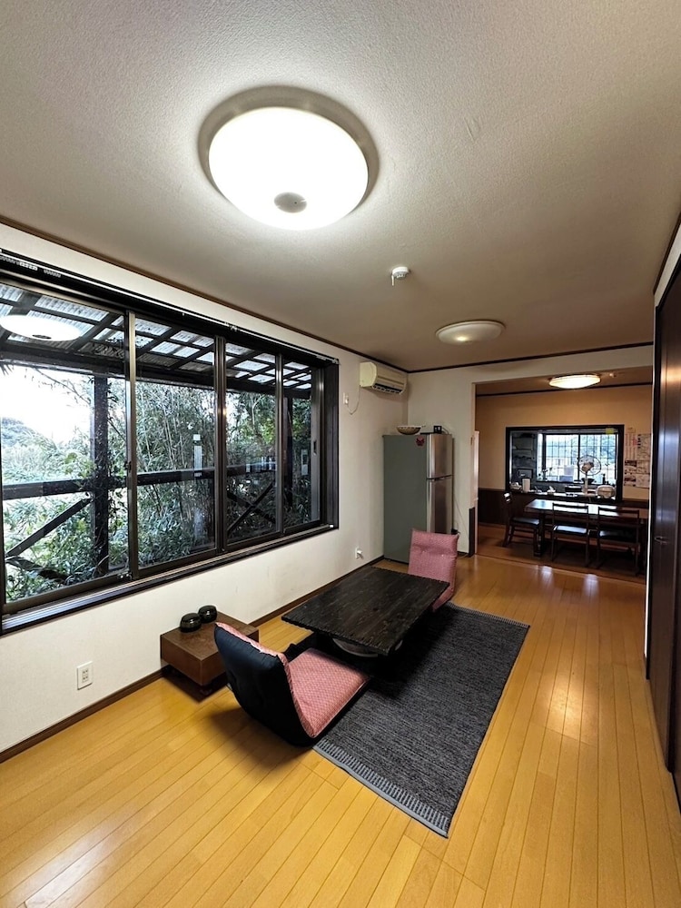 ASOBIYA HOUSE IKI