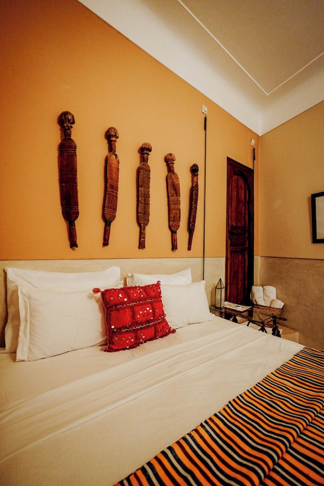 Riad dar ayur