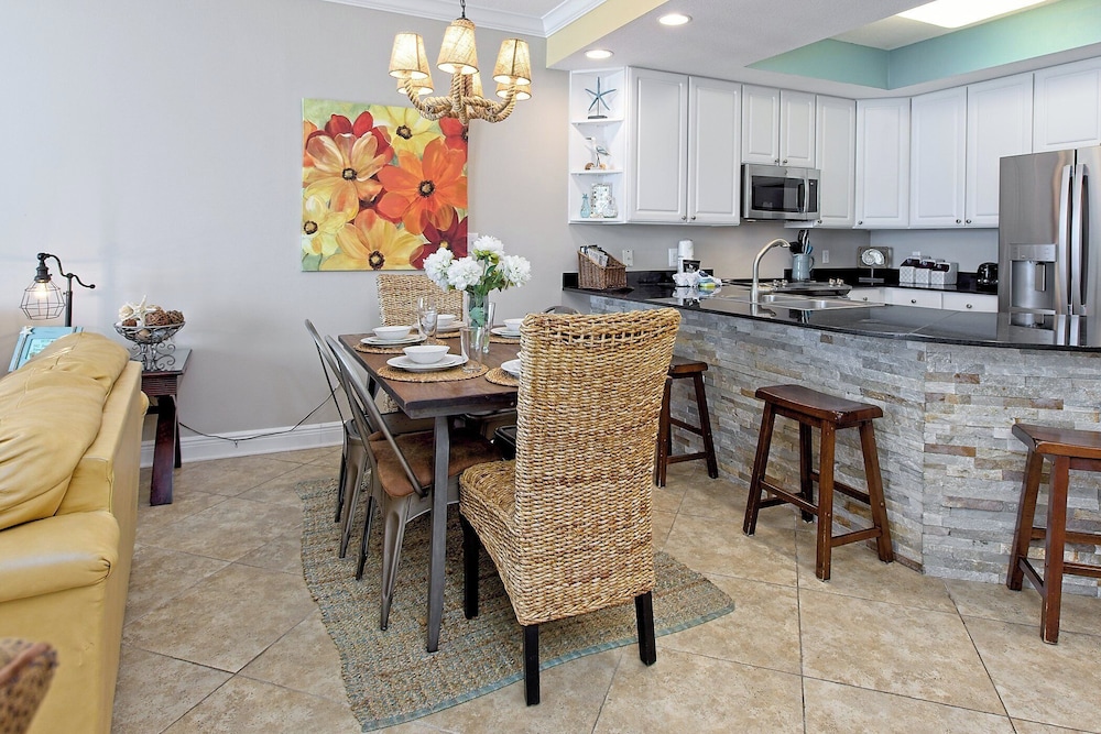San Carlos #605 by Southern Vacation Rentals