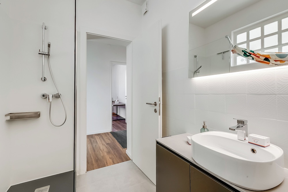 Elegant Apartment