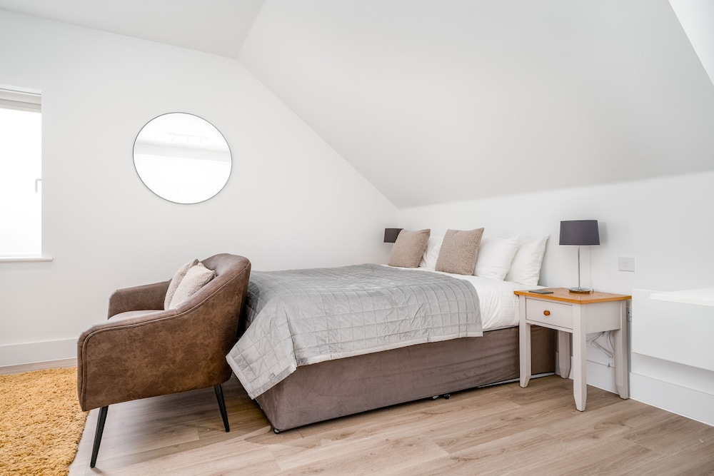Citystay Living - Finch House view 3