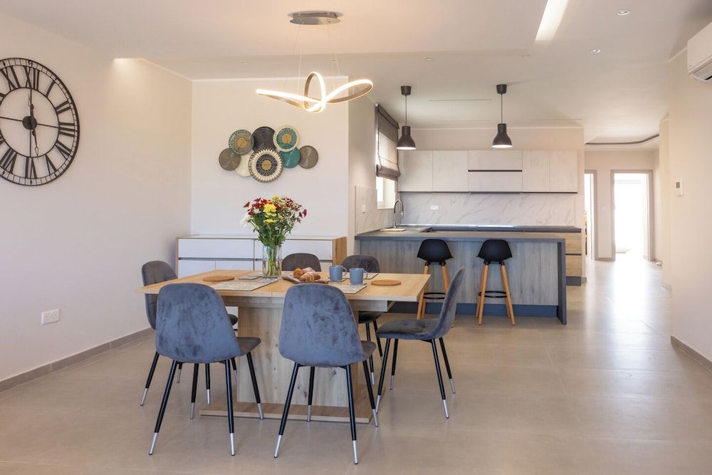 Horizon Suites by the Sea photo 5