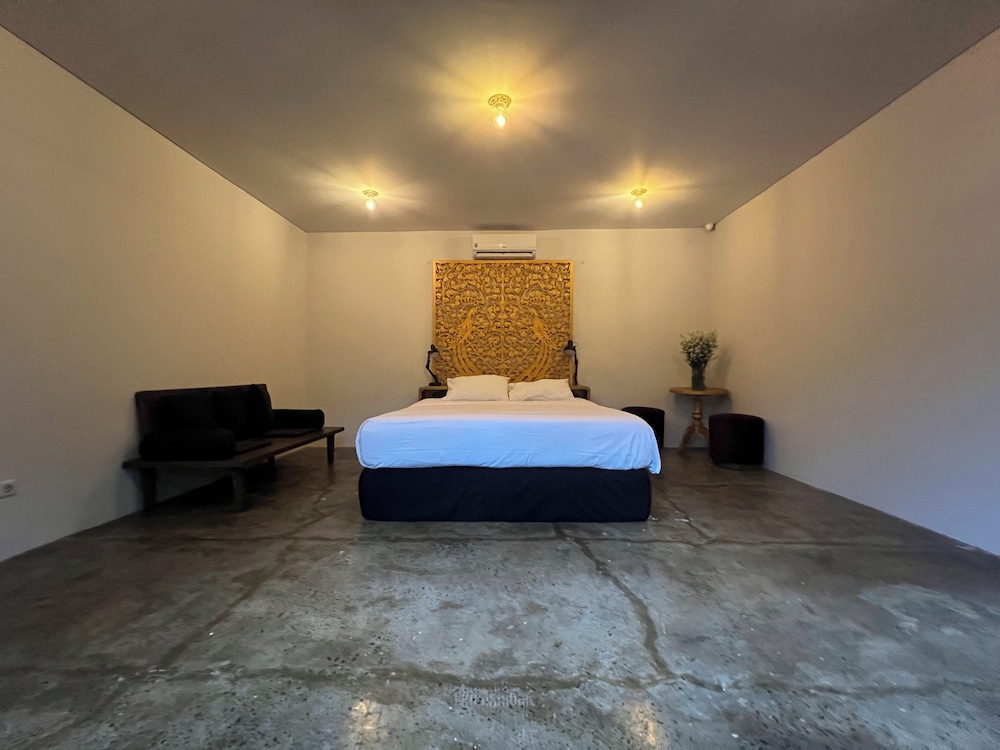 Joyously Raw Villas