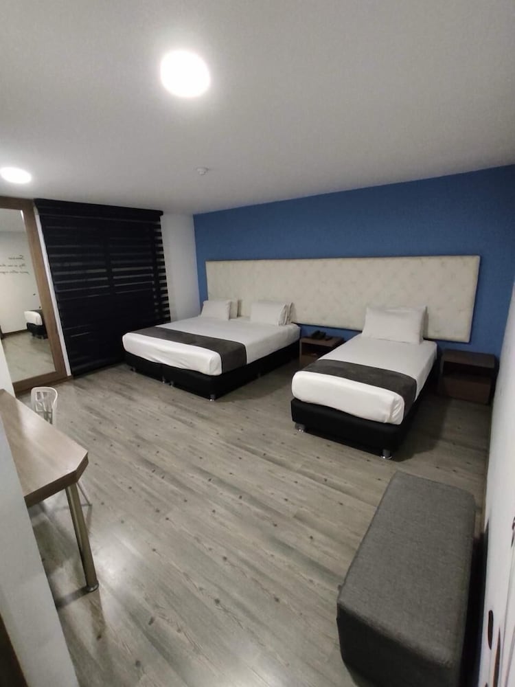 Hotel Plaza Miranda by AW