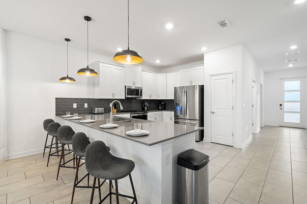 Championsgate 9 Bedroom Pool Home with Game Room 9 Home