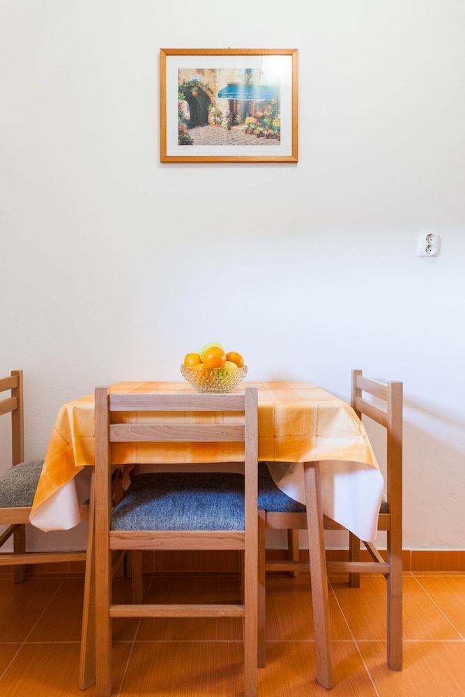 Cozy Apartments in Zadar With Sea and Mountain Views