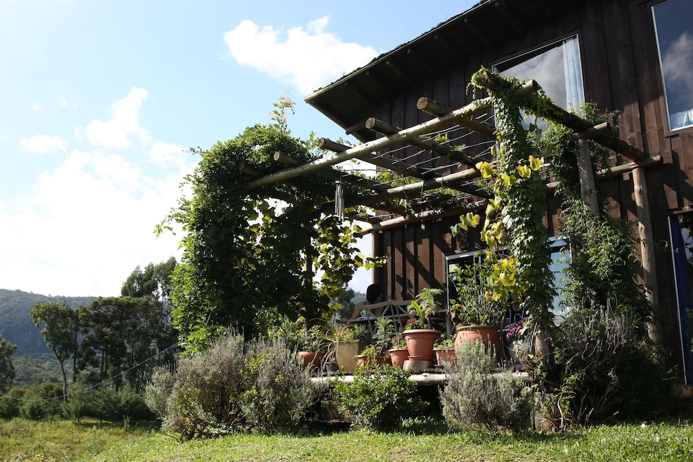 YAAHOO ECOLODGE