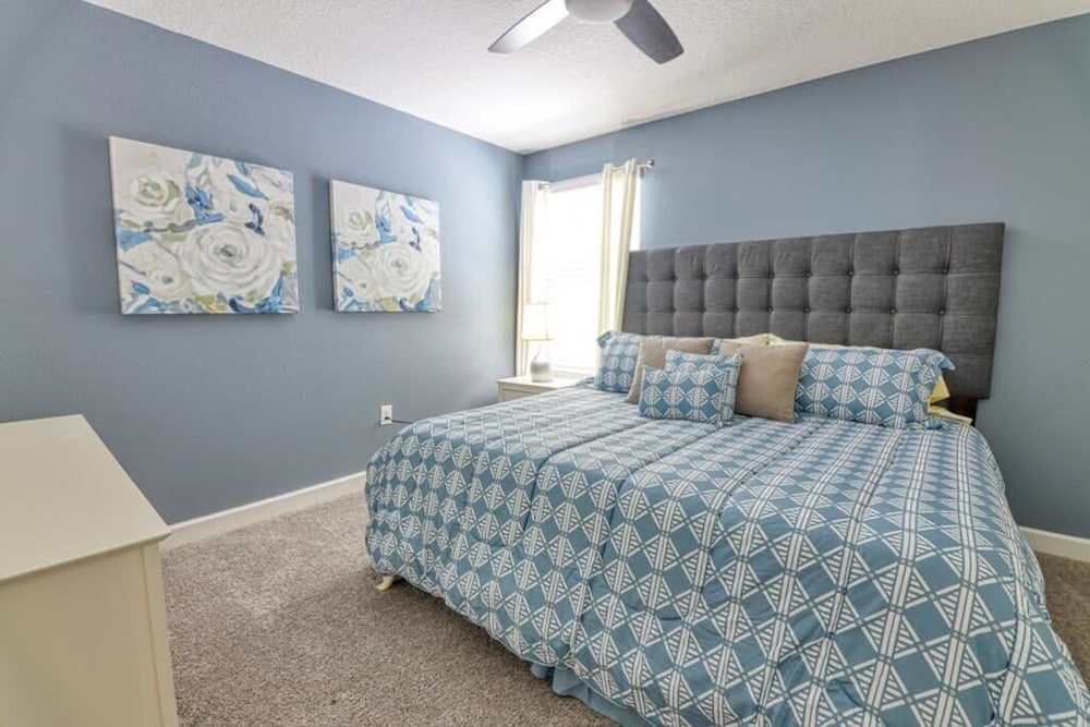 Perfect Vacay, Themed Rooms, Game Room & Theater