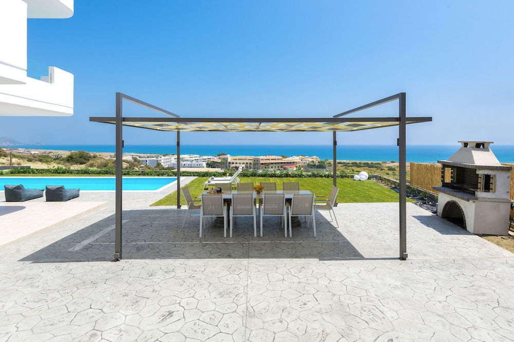 Hill & Sea View Villas