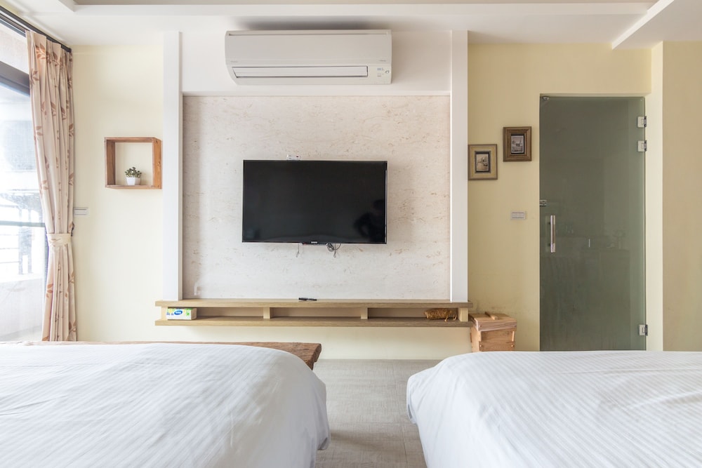 Jhongshan Building B&B