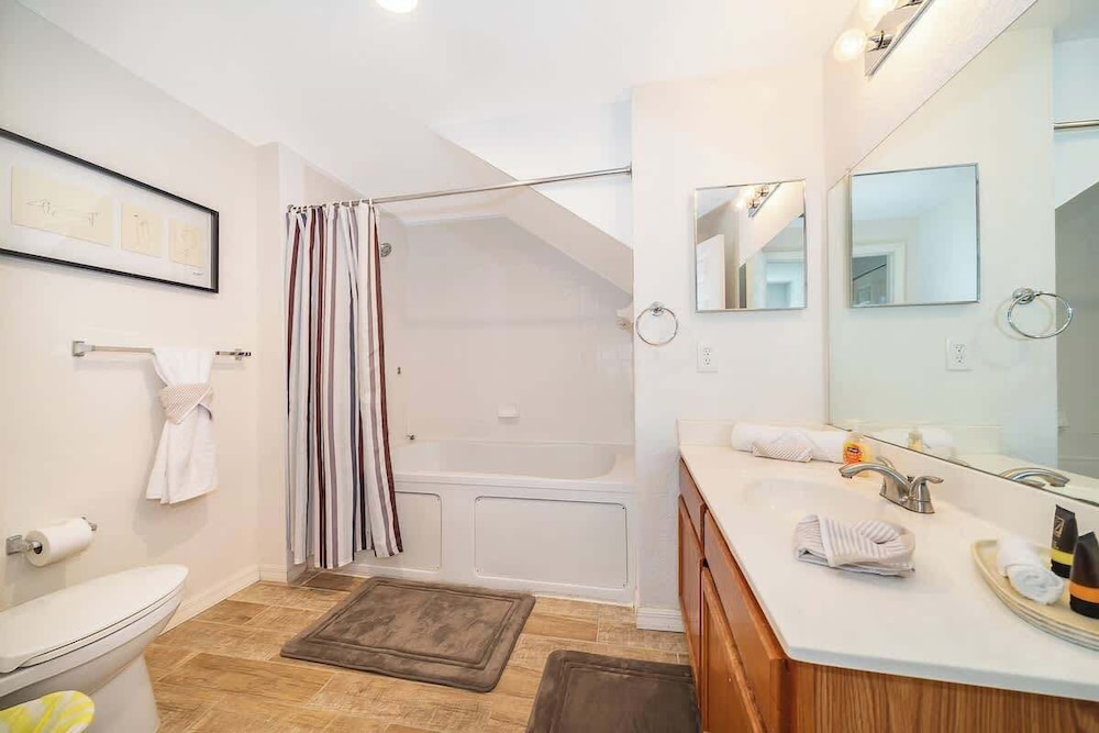 Charming 3brtownhome Near Disney