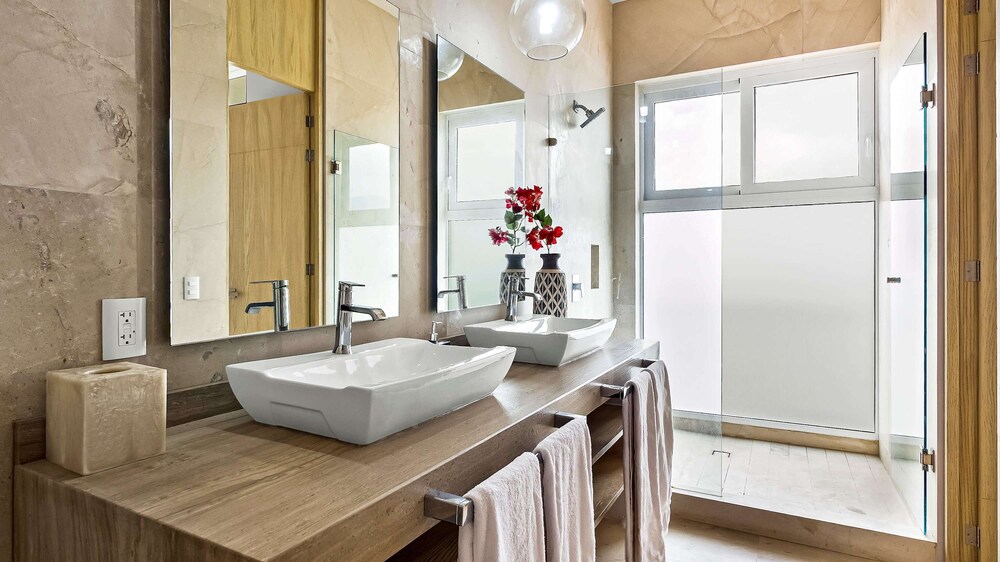 Panoramic Hot Tub Oceanview Luxury 4BR Penthouse