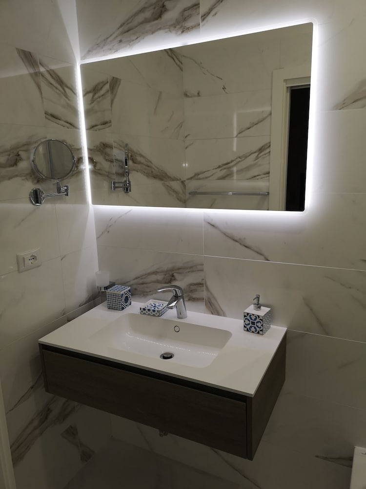 St. Peter Area Luxury Suites